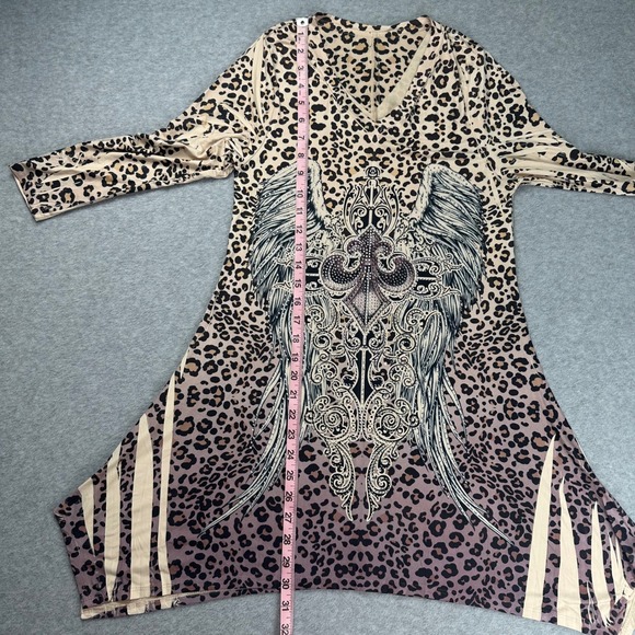 Leopard Print Tunic Top Size M Rhinestone Angel Wing Fleur-de-lis Sharkbite Y2K - Picture 6 of 9